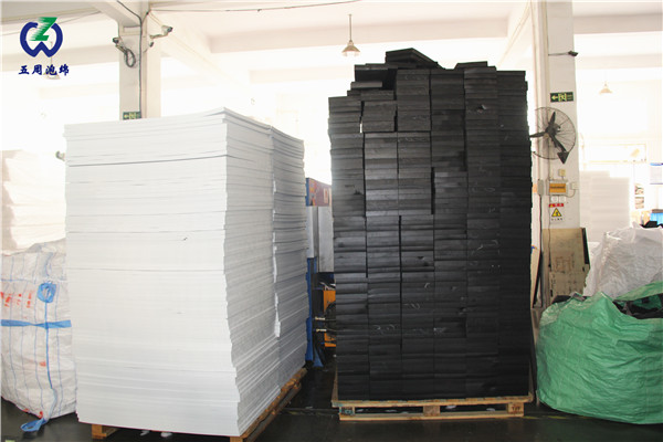 五周泡綿|產(chǎn)品打樣反復(fù)測量，只為客戶放心