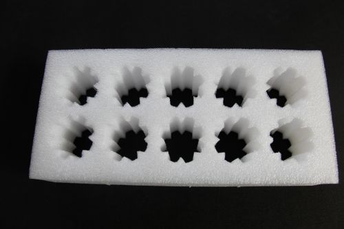 產品形狀特殊難包裝？EPE 珍珠棉內襯定制化方案來救場